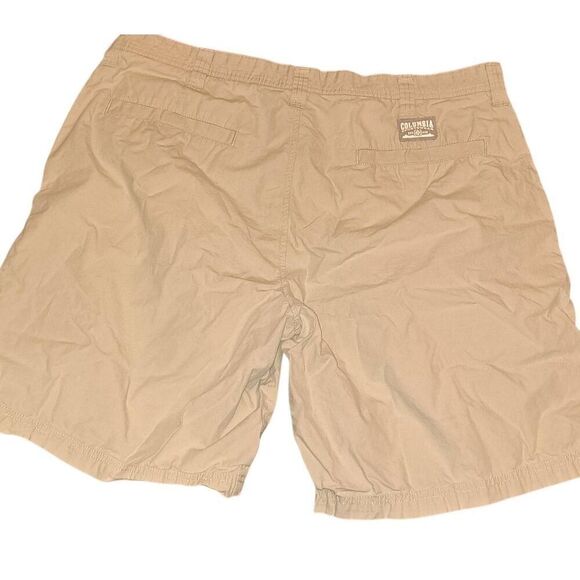 Mens 40x10 inch Tan Shorts With Pockets - Picture 3 of 7